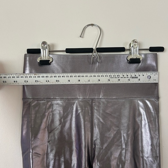 Knix X The Birds Papaya Silver Faux Leather Leggings Size Medium - Picture 5 of 7